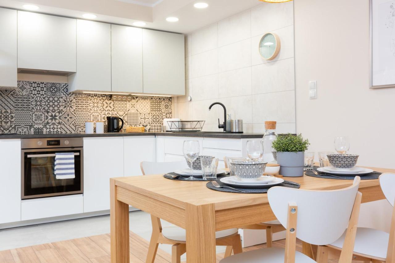 Apartments Warsaw Krolewska By Noclegi Renters Екстер'єр фото
